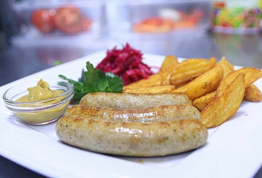 Колбаски из курицы Колбаски из курицы