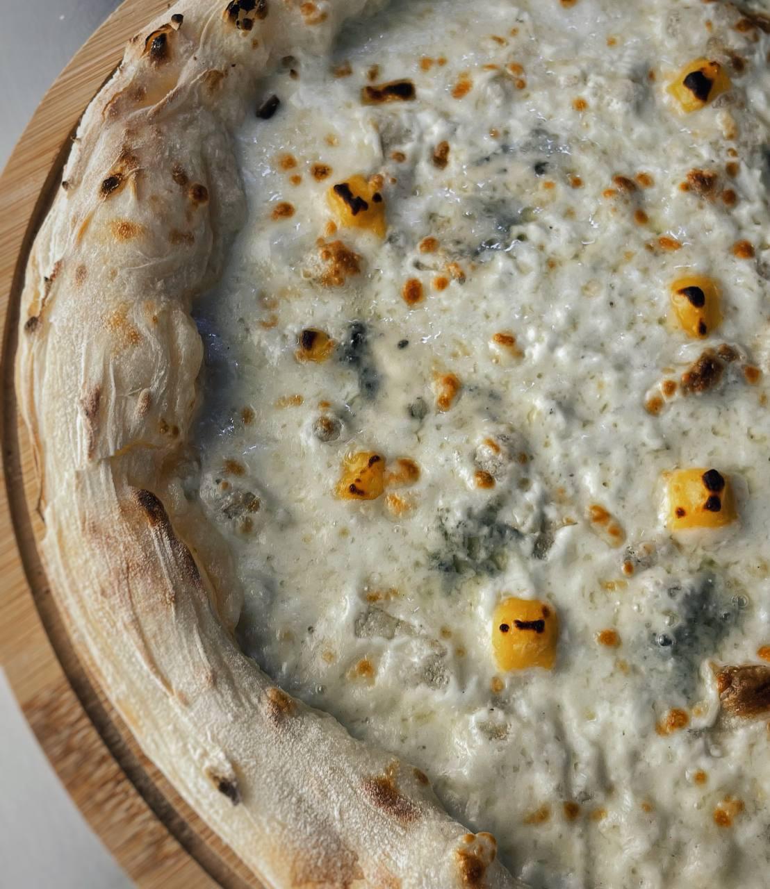 Сырная пицца Сырная пицца